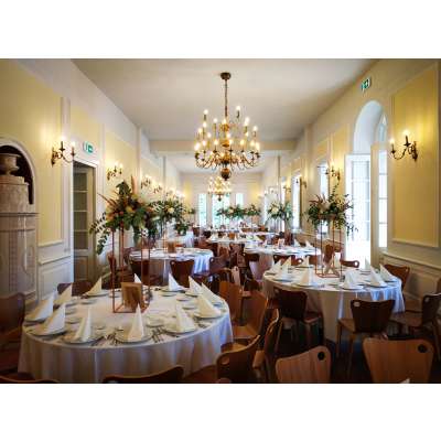 Fine Dine Catering 6.