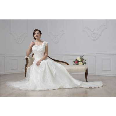 Júlia Esküvői Ruhaszalon