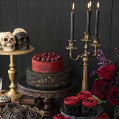 Vérvörös Szerelem és Árnyak Tánca Queen Esküvő Magazin