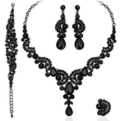 Black Wedding – Hogyan leszel stílusos feketében  3.